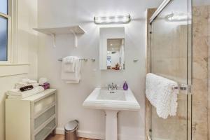 1BR Condo Heart of Pac Heights WD Walk Score 97