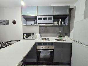 Departamento full equipado en Santiago a pasos del metro Departamental