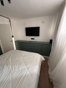 Departamento con balcon Centro La Plata by Lofter