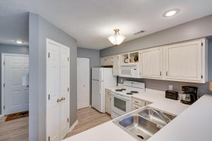 On the Fairways Myrtle Beach Condo with Pool Access