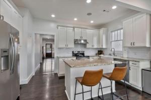 Miss You In The Morning , Broadway Boho