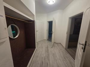 1 Apartments Angels o k b