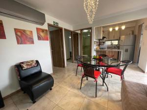 Apartasol 204A - Jacuzzi, piscinas, wifi para 6 personas en La Tebaida, Quindío