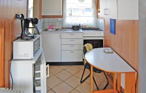 2 Bedroom Pet Friendly Home In Sydals