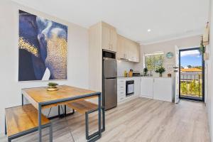 12 Calming Coral Beach Beautiful 2BRM