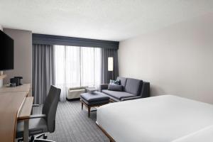 Courtyard Charlotte City Center