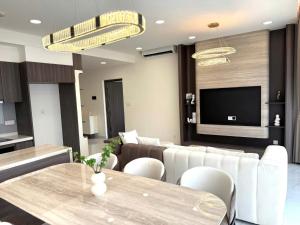 Nhà Của Trúc-Centery Diamond 3PN Apartment
