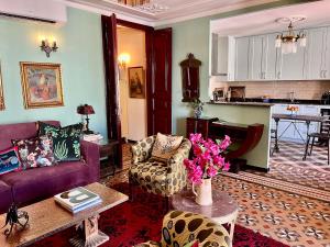 Fabulous Luxury in Best Location of City Centre