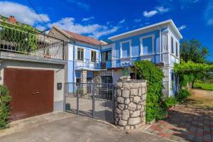 Holiday home in Grizane 43091