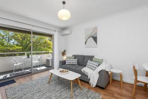 22 Superb Subiaco Apt for Couplesparkng