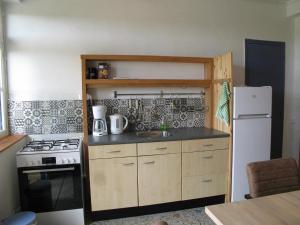 Maisons de vacances Apartment in Cuzy with Heated Pool : photos des chambres