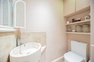 Spacious 2 Bed Near Westfield