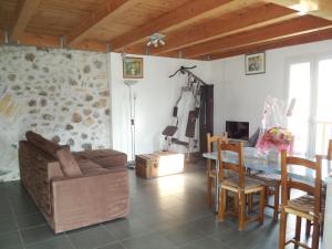 Maisons de vacances Cottage in Mirabel near Chauvet Cave : photos des chambres