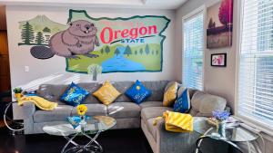 Cute Artsy Sleep16 large parking, near parks, OSU