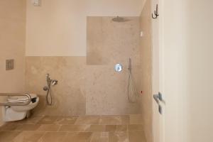 Camera Tripla Deluxe