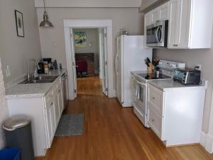 Luxurious 1BR in Grand Old Home