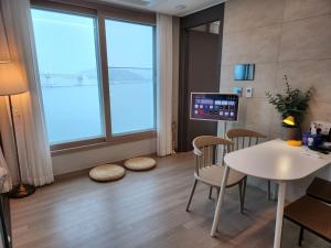 Busan #Gwanganri #Full Ocean #Healing