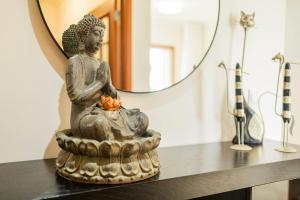 Ivory Breeze by Elysian