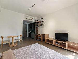 Mossaz minimalist studio 5