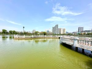 Delux Studio In City Center 30 Minutes to Airport