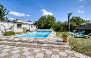 Maisons de vacances Gorgeous Home In Clavette : photos des chambres