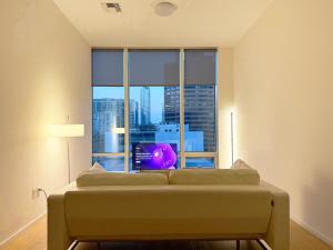 Modern Brand New 1BD 1BTH DTLA