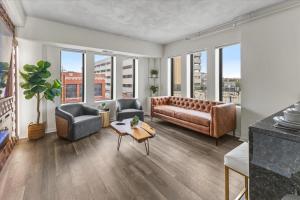 Modern Flat off Meridian - Walk Anywhere Downtown