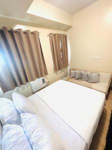 11 Poolside Balcony Bliss