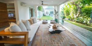 Desa Berawa Beach Villa No13