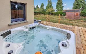 Maisons de vacances Magnifique Maison Avec Spa : photos des chambres