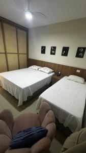 Condomínio Frontal Mar na Barra P6