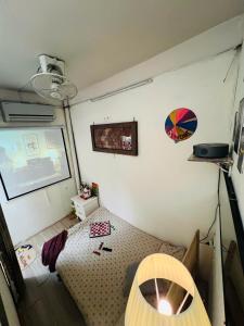 Old Quarter- Projector - CHEAP