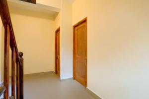 Hotel O Model Town Road