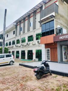 Iconic Hotels Varanasi