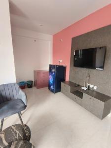 New 1 BHK Fully Furnished Near Old Wipro