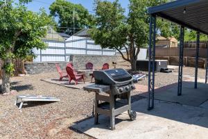 Hot Tub, Firepit Bunk Room