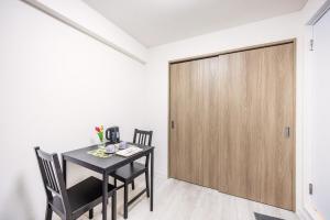 303 8 min walk to Ikebukuro 6 min walk to Kanamecho Station25m Max 2 people Direct access to Tokyo, Shinjuku, Shibuya, Ueno