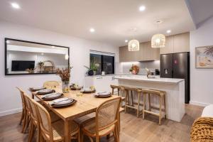 Darcys Idyllic Getaway 2 Mins to Beach & Shops