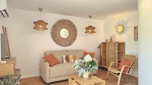 Appartements Splendide Studio parking clim terrasse : photos des chambres