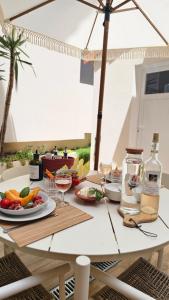 Appartements Splendide Studio parking clim terrasse : photos des chambres