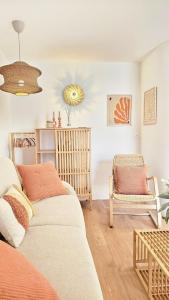 Appartements Splendide Studio parking clim terrasse : photos des chambres