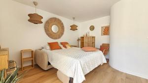 Appartements Splendide Studio parking clim terrasse : photos des chambres