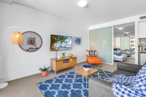 Belle Escapes 703 Harbour Lights Cairns Apartment with water views