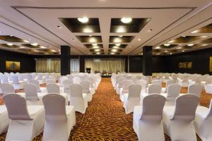 Hyatt Regency Dar es Salaam, The Kilimanjaro