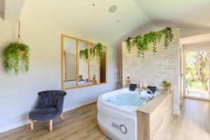 Maisons de vacances L'Essentiel - Love 5 Etoiles : photos des chambres