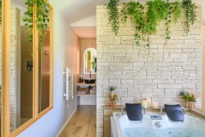Maisons de vacances L'Essentiel - Love 5 Etoiles : photos des chambres