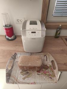 Sunrise Wellbeing mobile home for mindful, vegetarian, active rest, just 35 meters from the sea