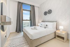 Modern 1BR apartment in Burj Crown