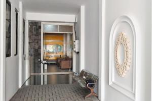 TwoSpaces Living at Nabila Semampir Homestay