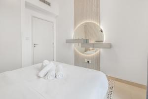 Modern 1BR apartment in Burj Crown